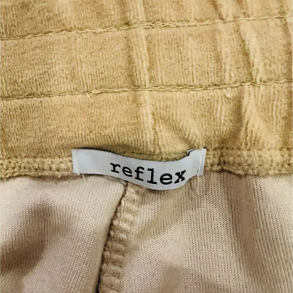 Reflex Velour Beige Shorts Women Size Large. - Picture 3 of 4